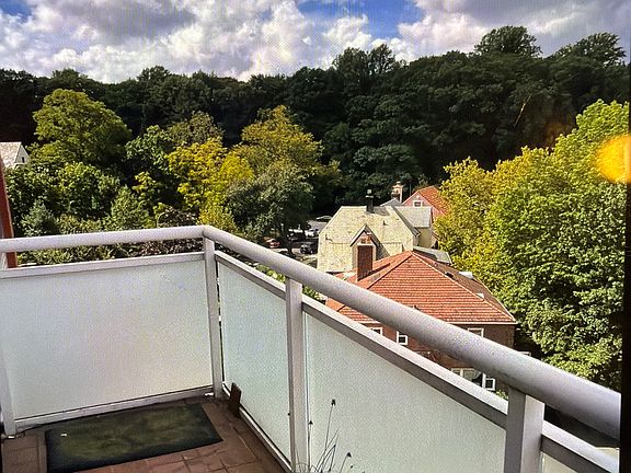 2nd image of 8285 116th St APT 4C