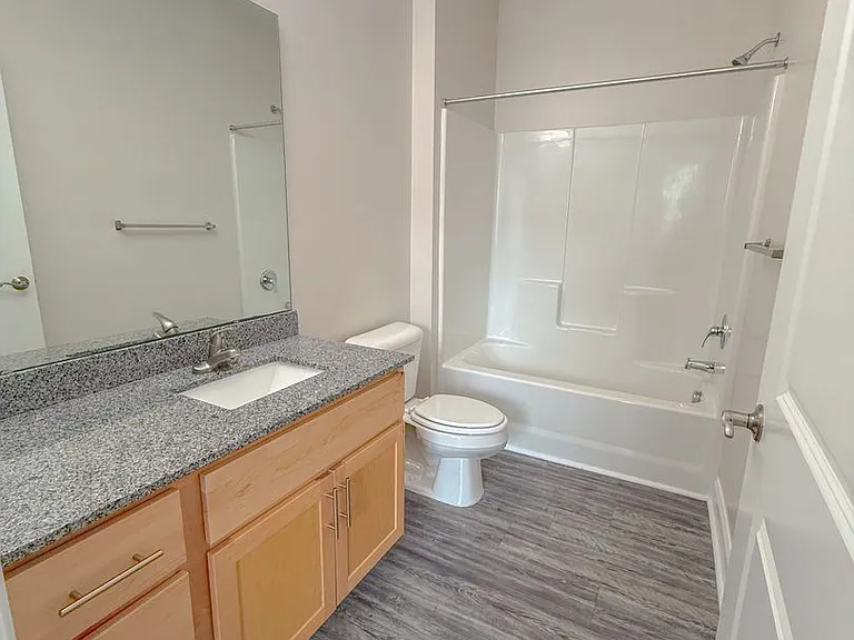 1, 2 and 3 Bedroom Apartments with Utilities near NCSU! — Photo 19