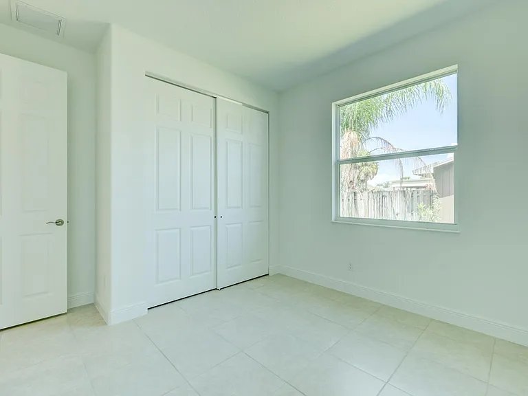 2466 SE Robin Cir — Photo 23