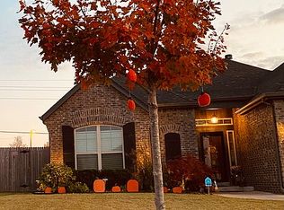 608 W 40th Pl, Sand Springs, OK 74063