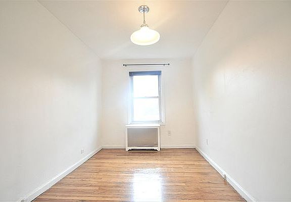 4th image of 54 S Oxford St APT 9