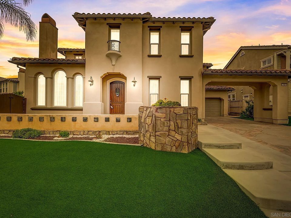 1st image of 768 Agua Vista Dr
