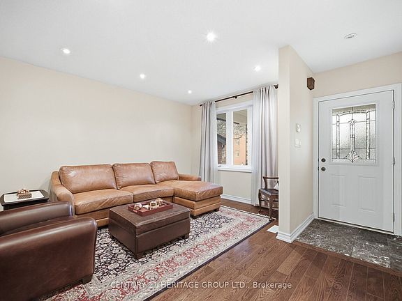 4th image of 151 Perth Ave