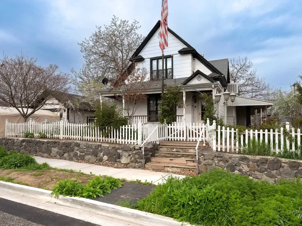 1014 8th St, Clarkston, WA 99403