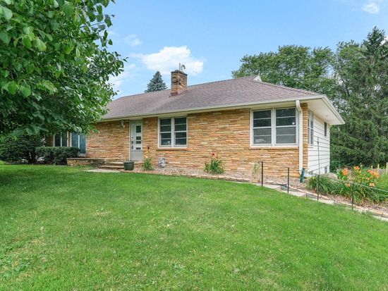 1941 Dodd Rd, Mendota Heights, MN 55118