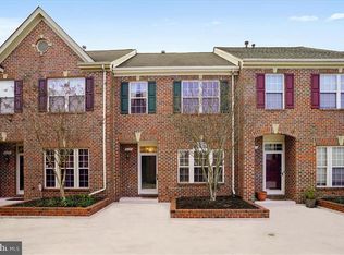 6124 Madison Crest Ct, Falls Church, VA 22041