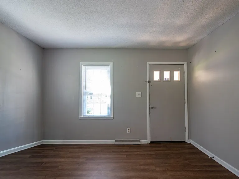 1231 Crume Rd — Photo 14