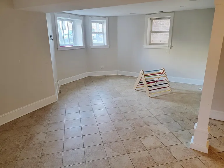 2626 N Mozart St #1 — Photo 15