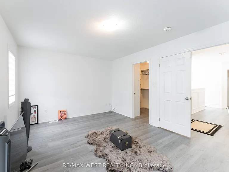 301 Freure Dr — Photo 30
