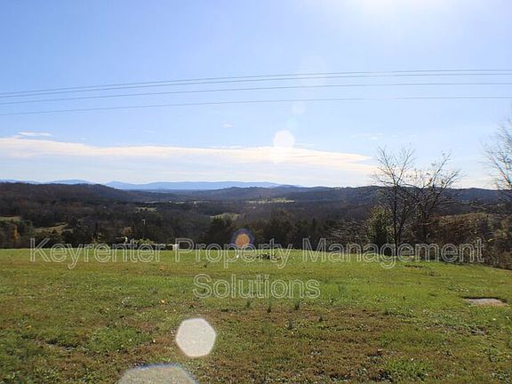 4th image of 312 Mount Pisgah Rd