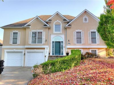 13401 Redwood Ln, Smithville, MO, 64089