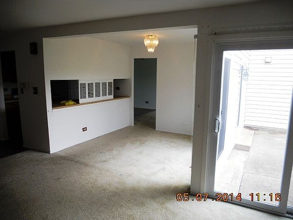 3rd image of 688 Scarbrough Cir