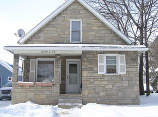 706 Oak Ave, Aurora, IL 60506