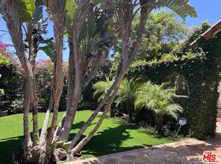 401 N Kings Rd, Los Angeles, CA 90048