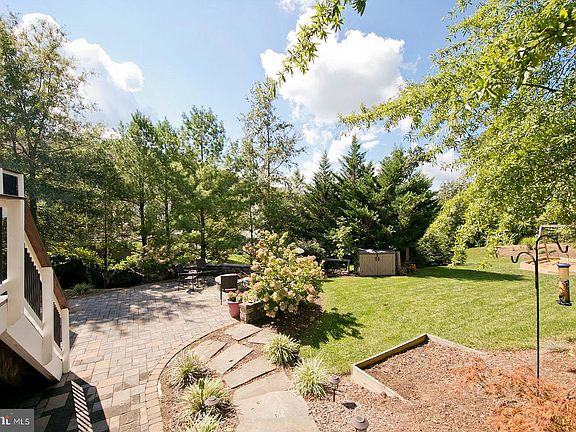 4th image of 103 Norfolk Ct