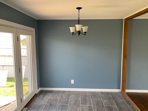 5th image of 522 Summerlee Ave