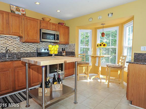 2nd image of 6168 Old Brentford Ct
