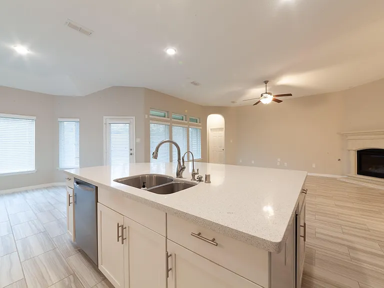 22138 Grand Mist Dr — Photo 7