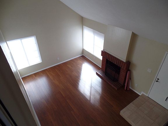 3rd image of 10696 Esmeraldas Dr