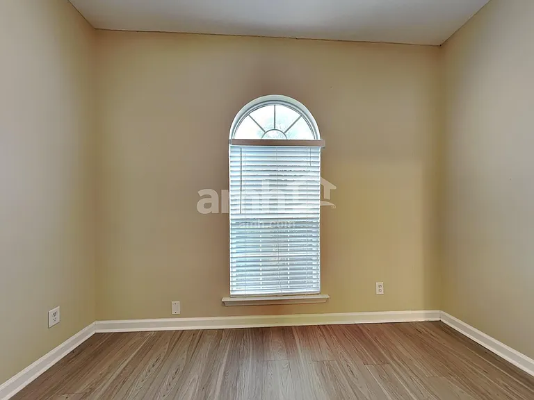 303 Keller Rd — Photo 15