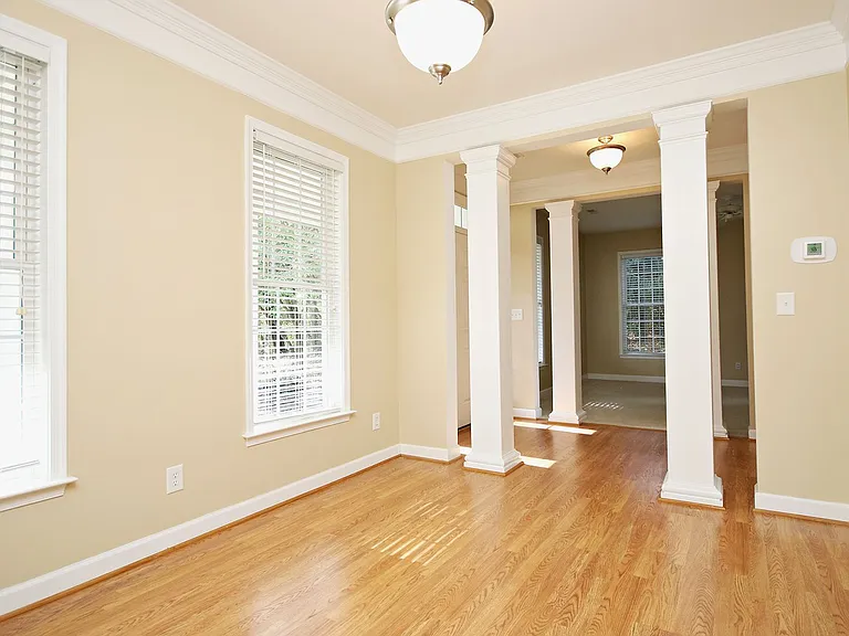 5496 Hill Top St — Photo 7