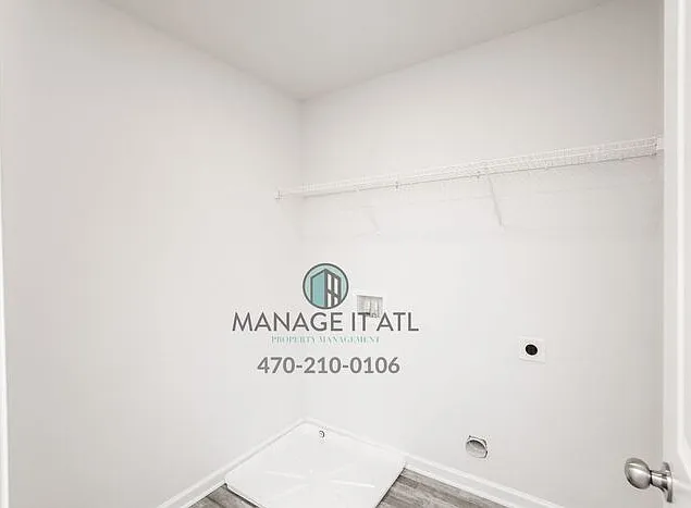750 Shallowford Rd — Photo 41