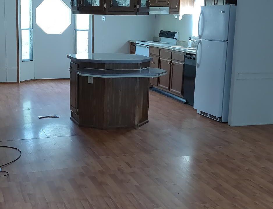 Living Room and Kitchen Combination