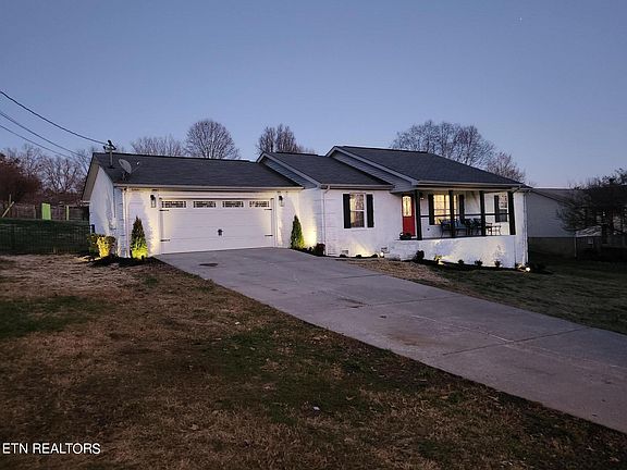 2nd image of 644 Emerald Ave