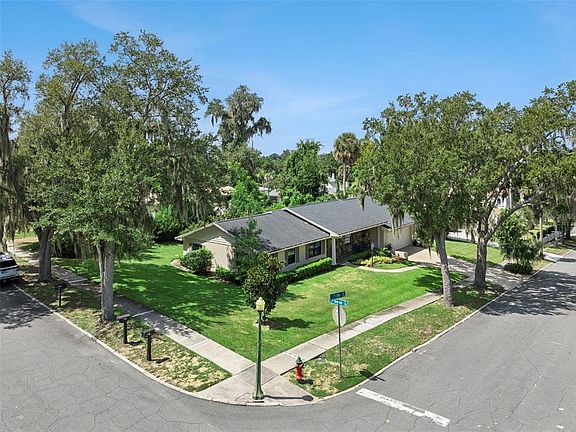 3rd image of 1325 OVERLOOK DRIVE