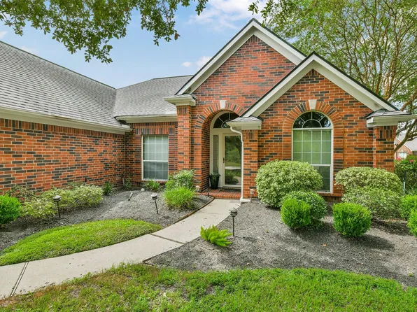 2516 Creeks Edge Dr, Pearland, TX 77581