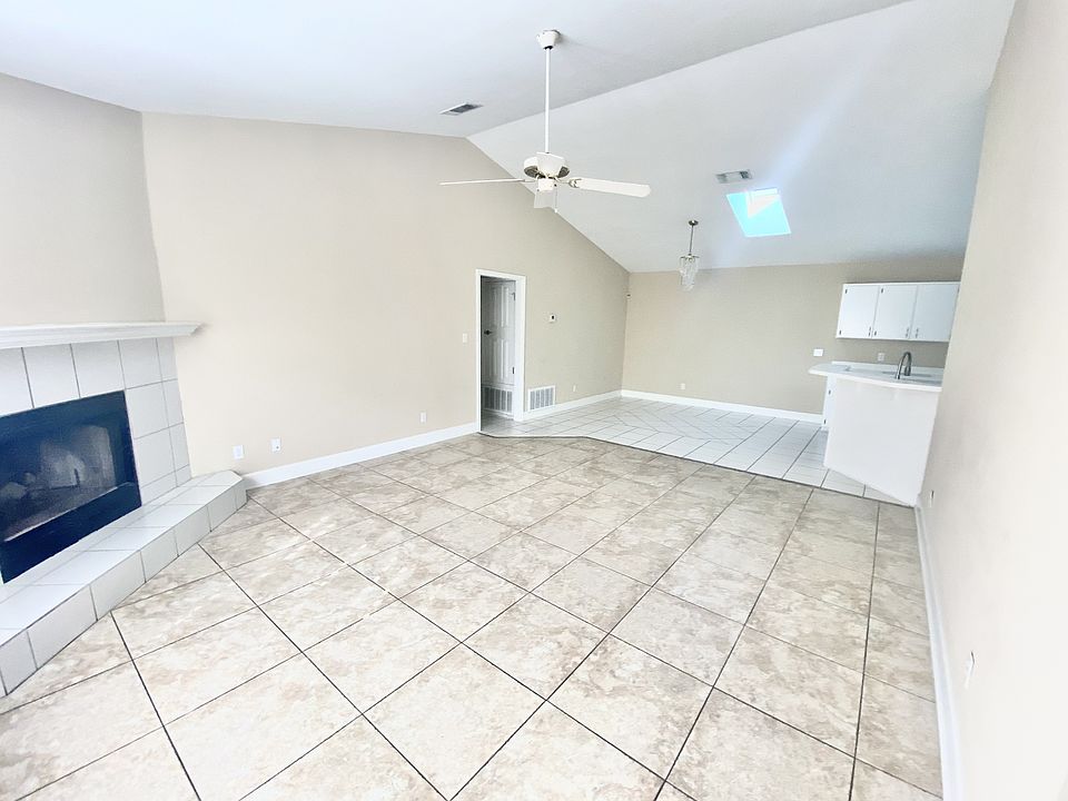 2nd image of 4316 Montage Dr