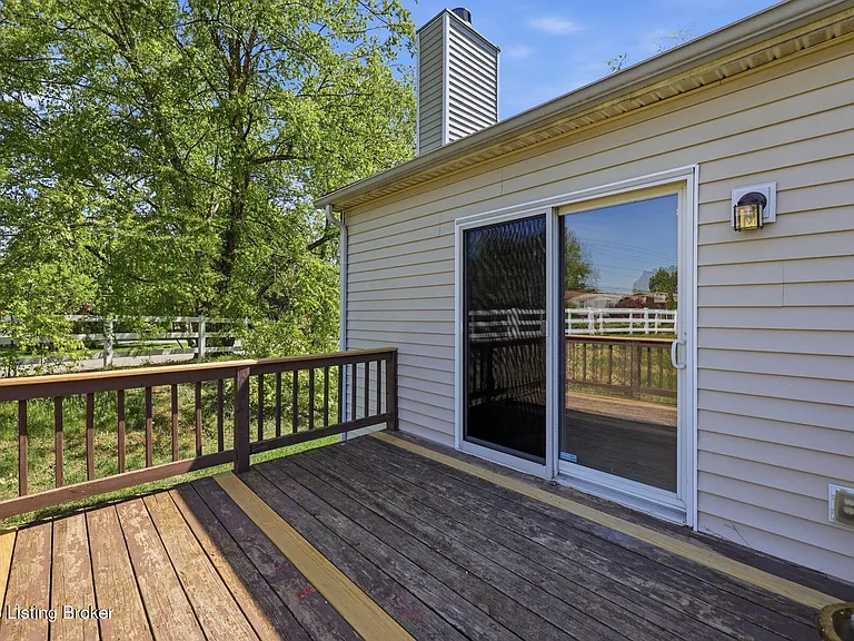4029 Orchard Lake Dr — Photo 36