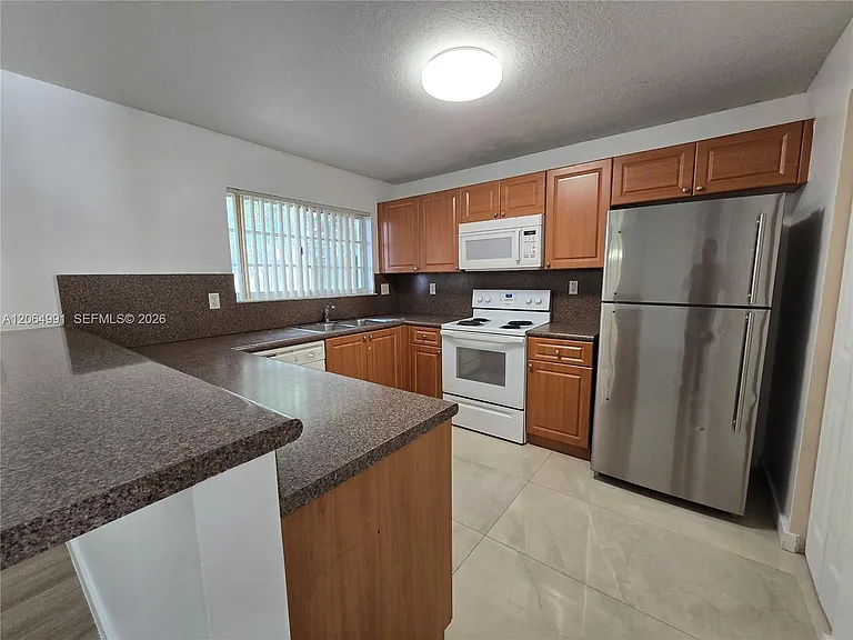 14142 SW 260th St #105 — Photo 7