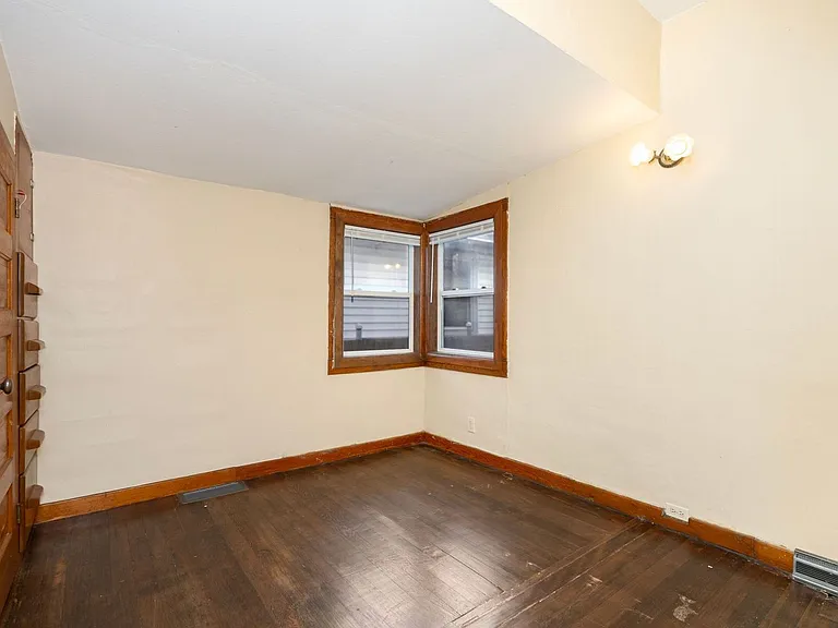1221-1223 N 13th St — Photo 16