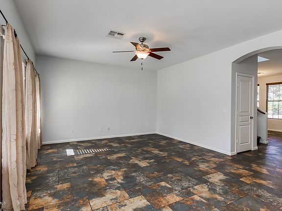 5th image of 42909 N OUTER BANK Court