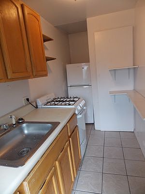 4th image of 193 8th St #2