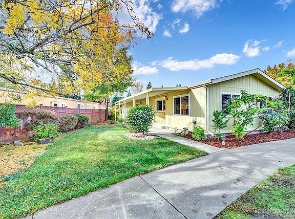 3rd image of 21 Redondo Court