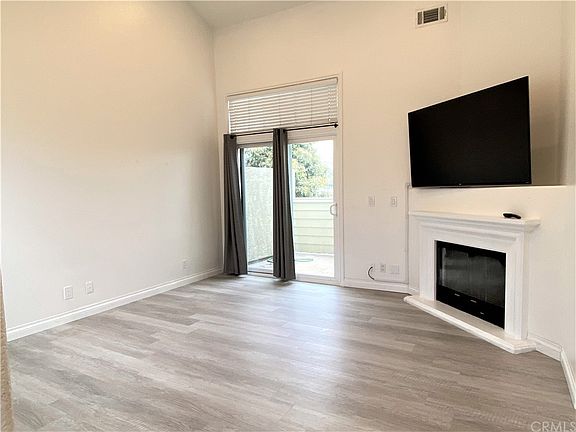 3rd image of 3961 Green Ave