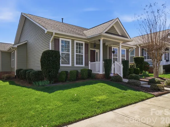 18210 Ebenezer Dr, Cornelius, NC 28031