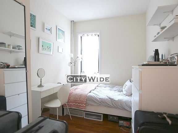 5th image of 337 E 13th St #7/8