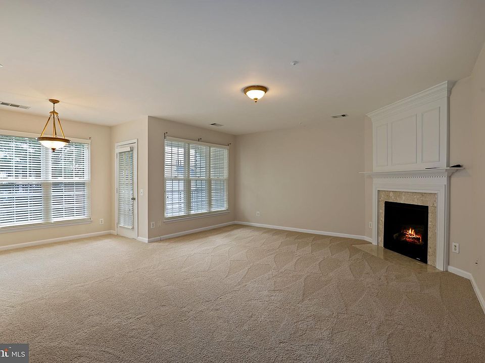 1st image of 5935 Terrapin Pl #303