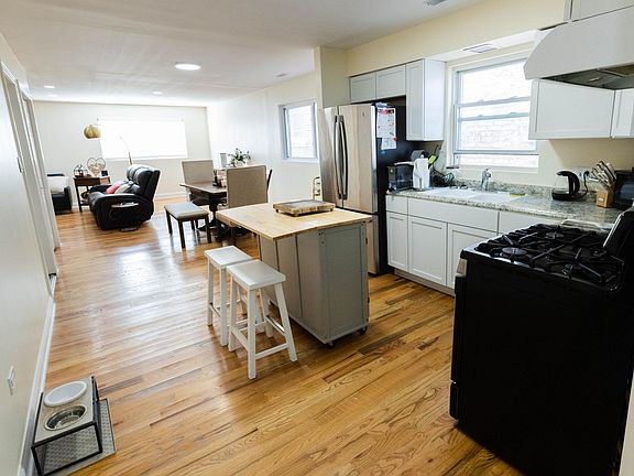 2nd image of 3321 S Lituanica Ave #2