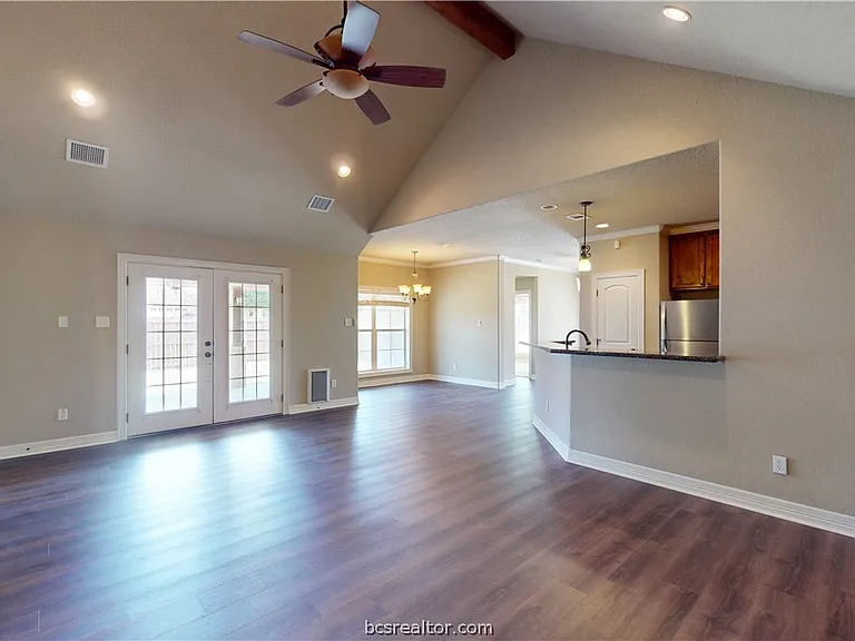 3925 Devrne Dr — Photo 5