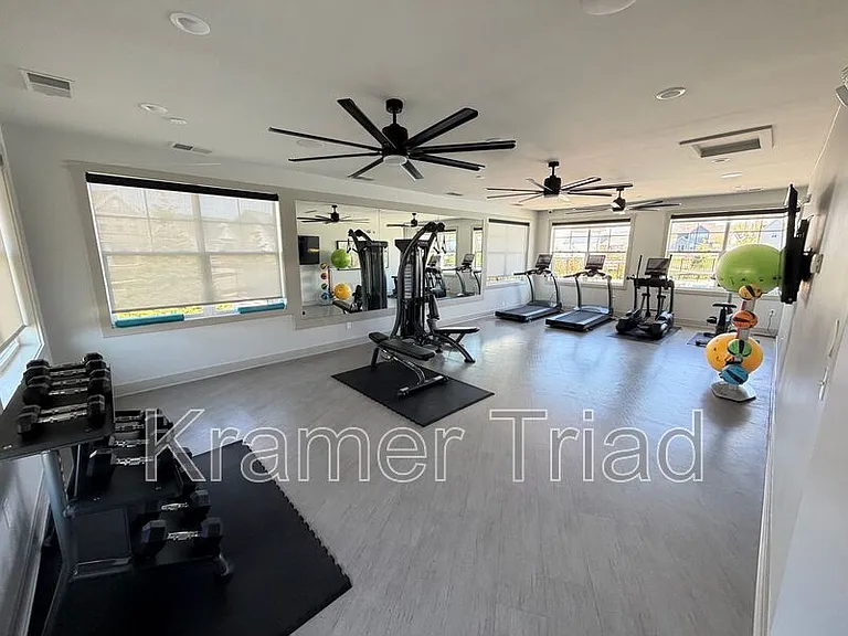 7889 Arimoore Dr — Photo 39