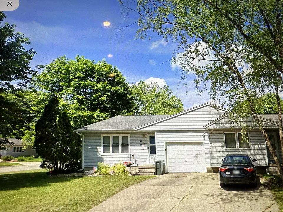 3511 Panther Ln