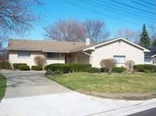 1824 Riviera Dr, Monroe, MI 48161