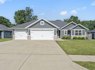 724 N Vermillion Dr, Strafford, MO 65757