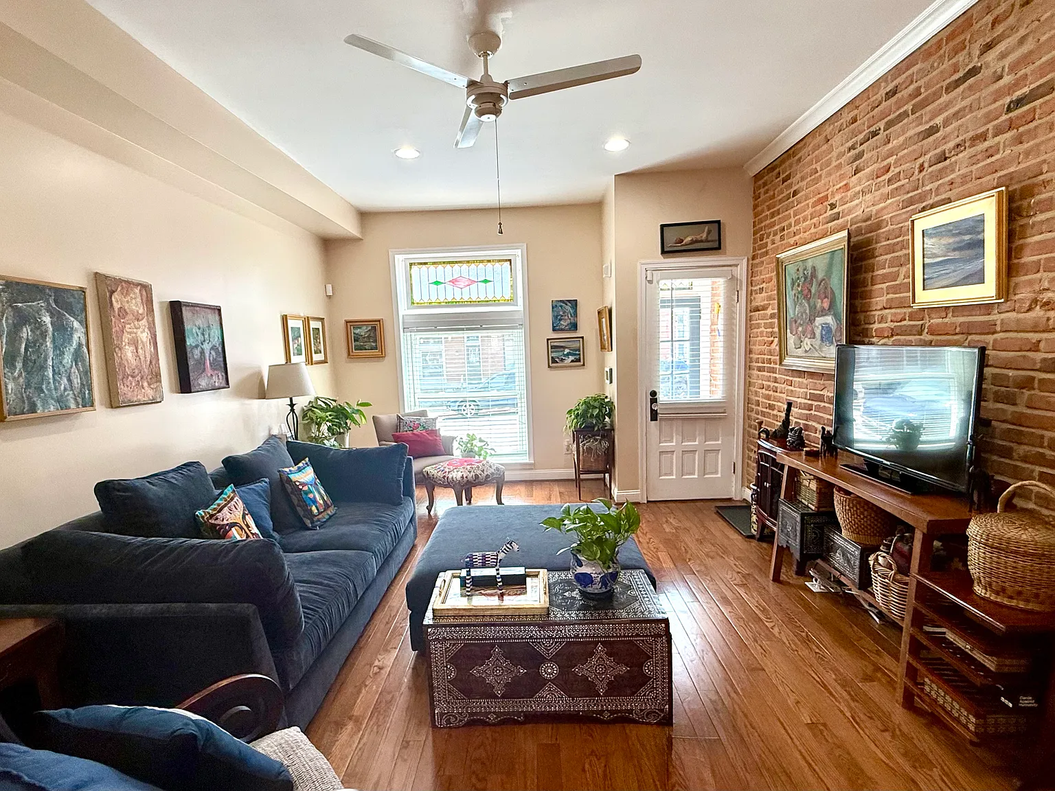 1 bed, $1,200 — Photo 1