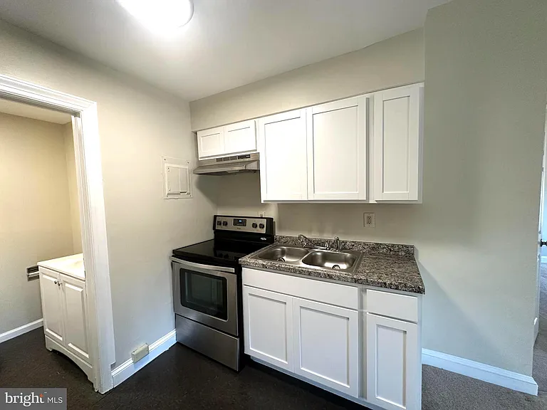 64 W Antietam St #3 — Photo 4