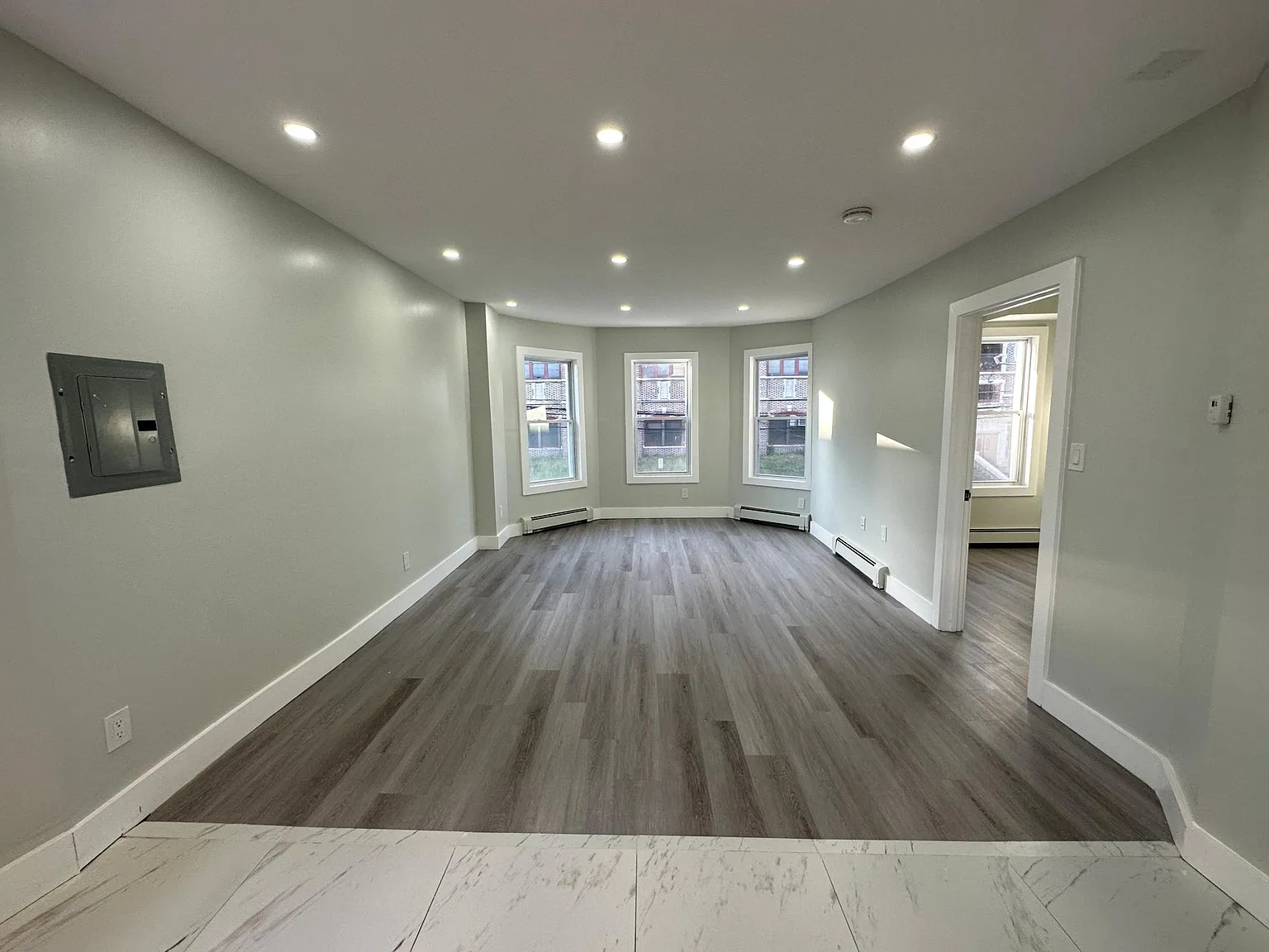 112 Milford Ave — Photo 3